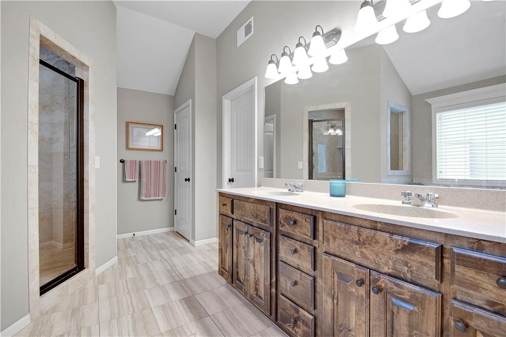 16109 S Heatherwood Street — photo 22