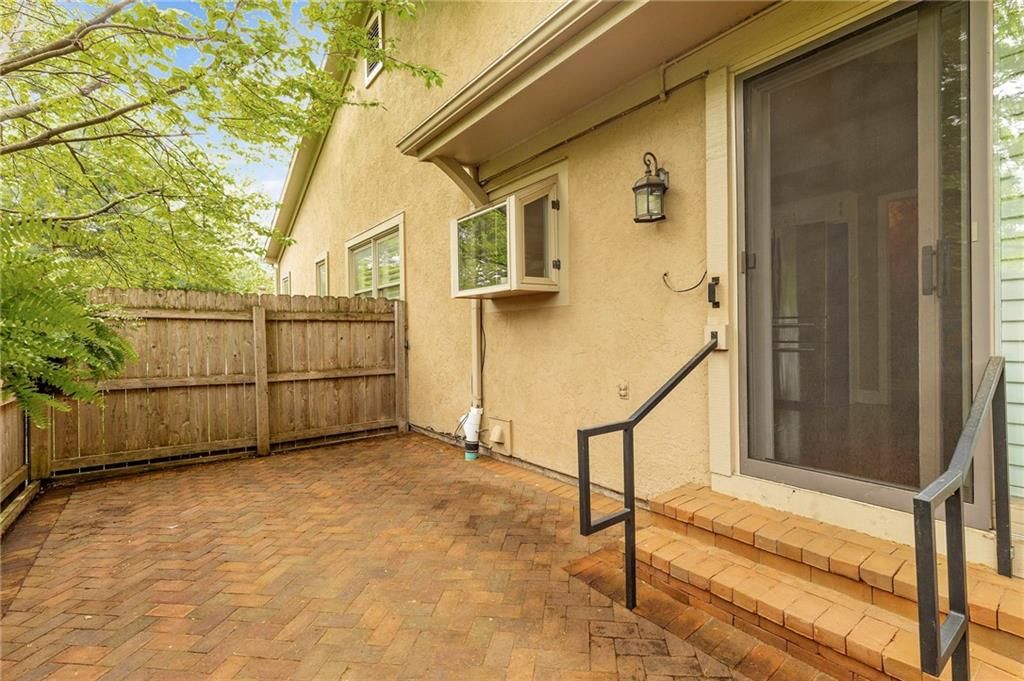 12715 Cambridge Lane — photo 7