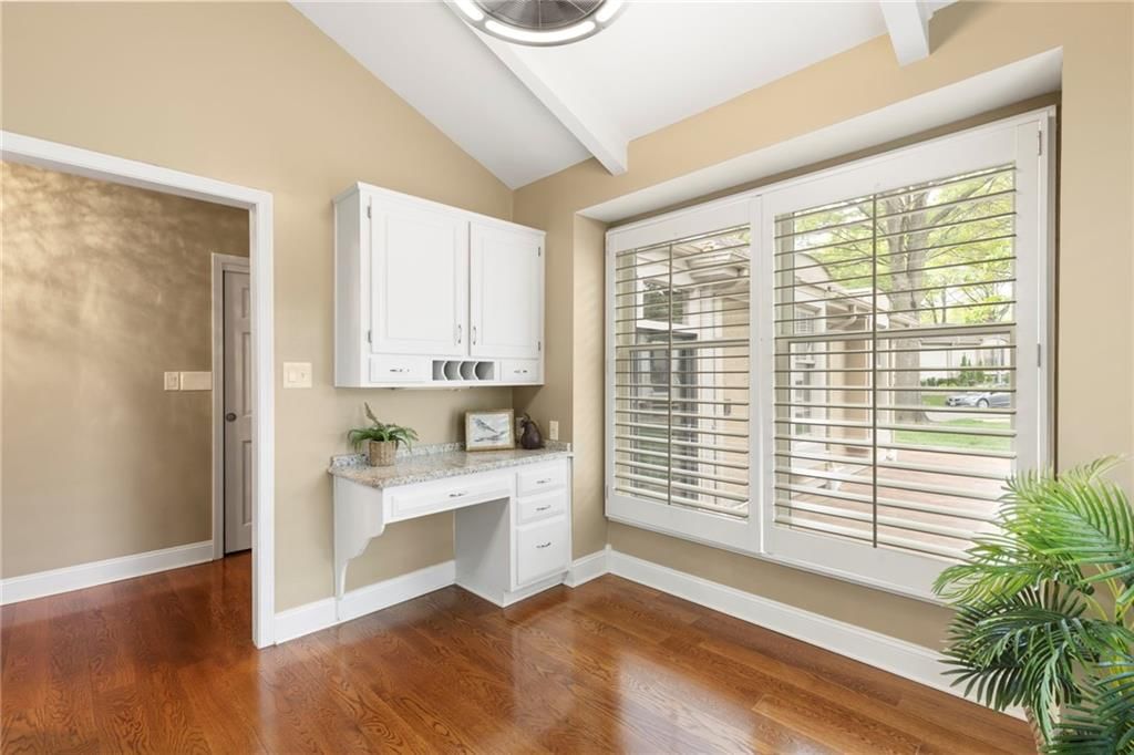 12715 Cambridge Lane — photo 8
