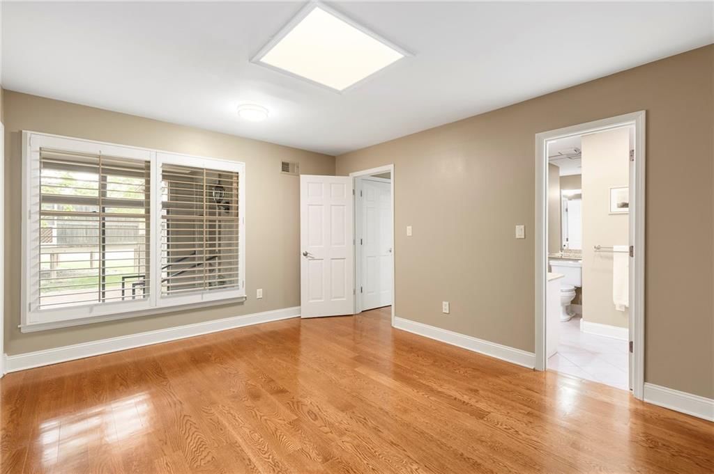 12715 Cambridge Lane — photo 32