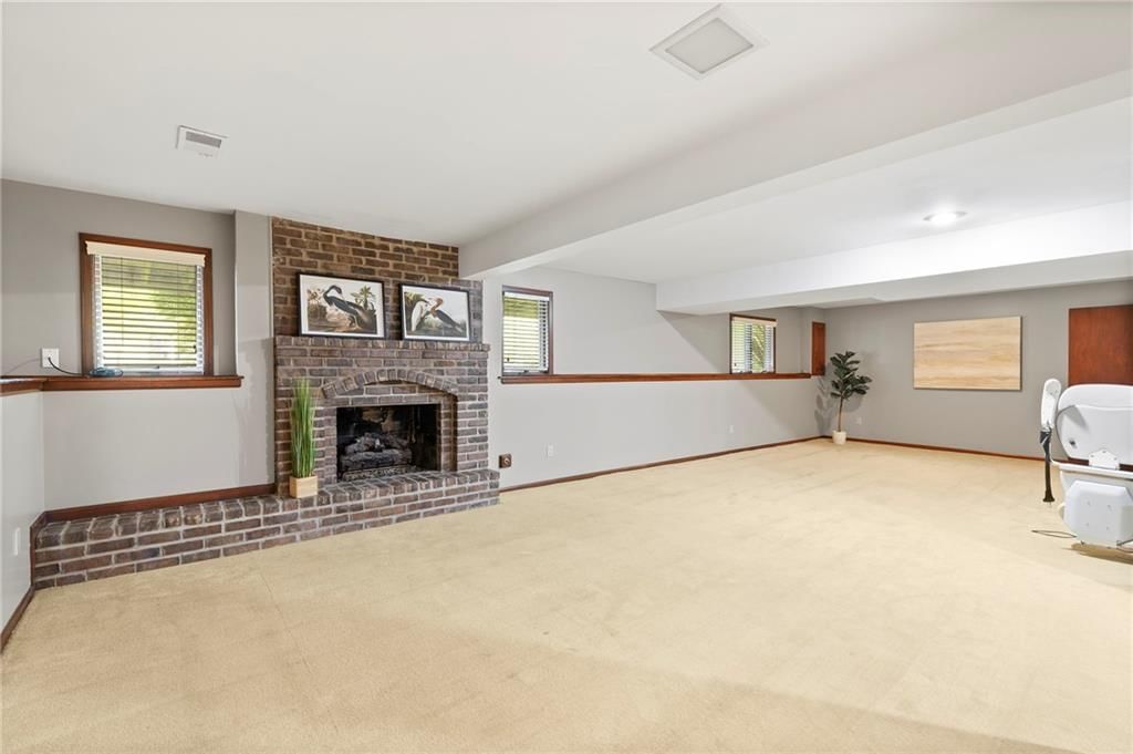 12715 Cambridge Lane — photo 35
