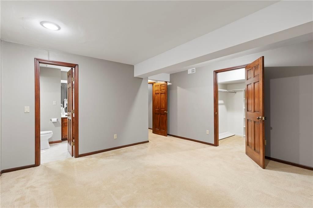 12715 Cambridge Lane — photo 39