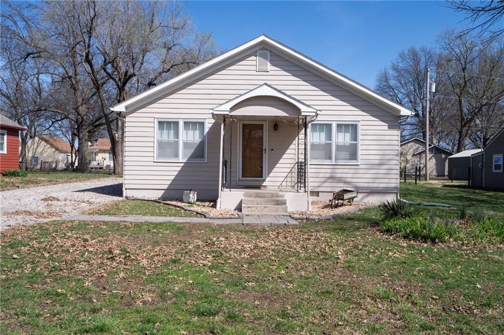 617 Oak Street — photo 1