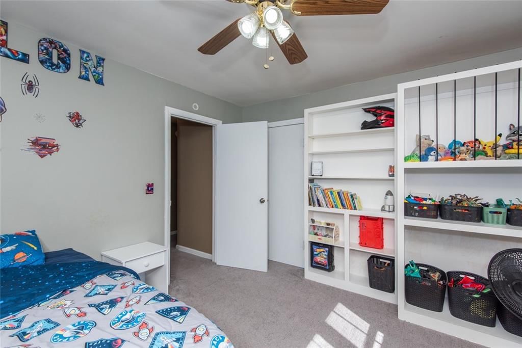 617 Oak Street — photo 18