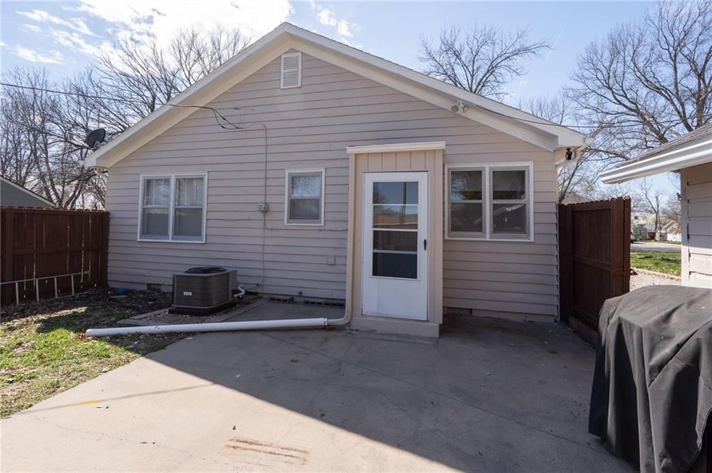 617 Oak Street — photo 20