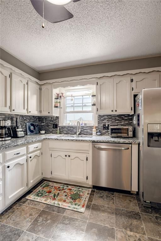 6716 NW Sioux Drive — photo 9