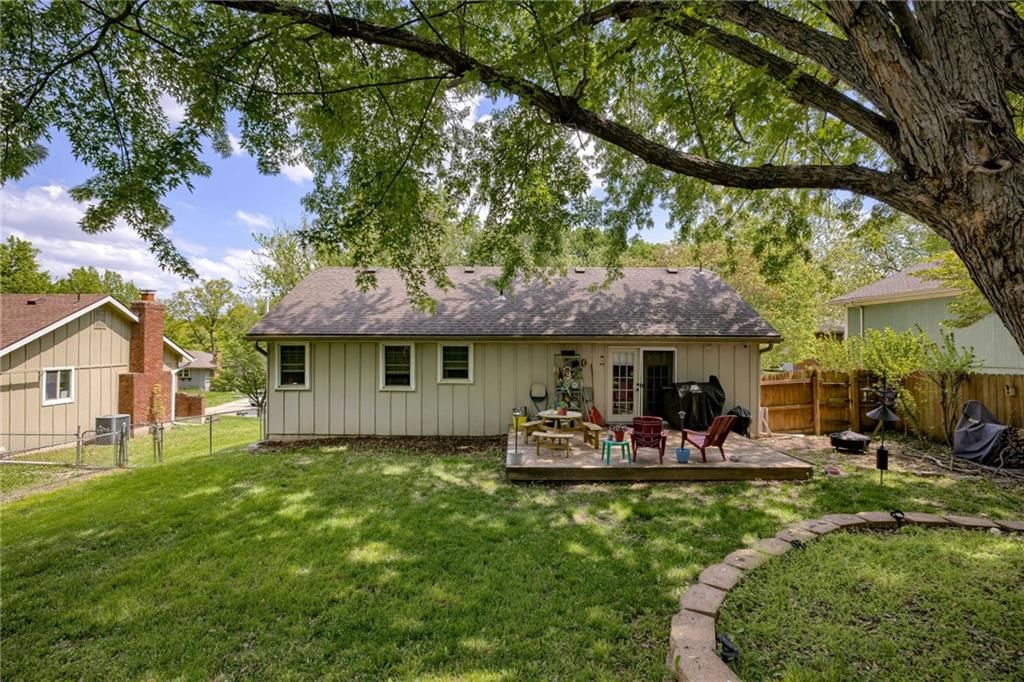6716 NW Sioux Drive — photo 25