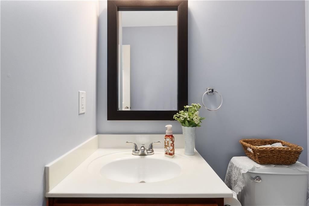 8107 N Oakley Avenue — photo 13