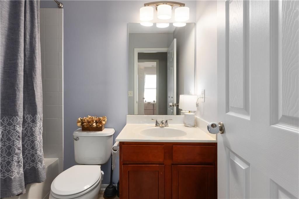 8107 N Oakley Avenue — photo 16