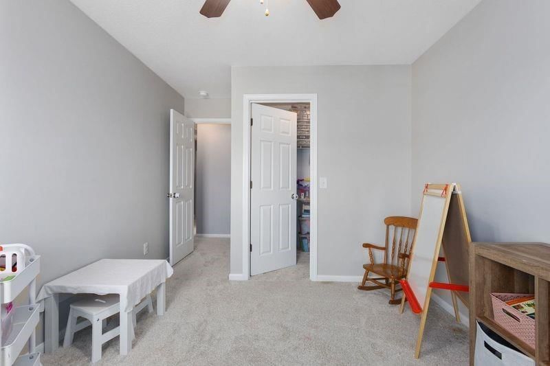 8107 N Oakley Avenue — photo 23