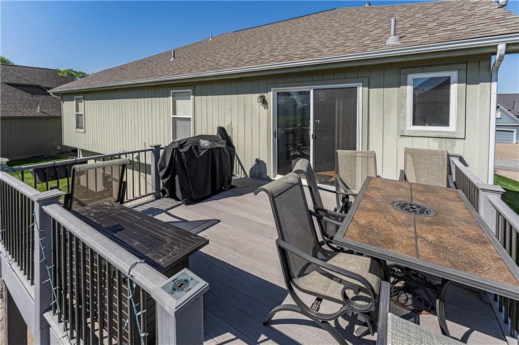 2517 SW Kenwill Court — photo 36