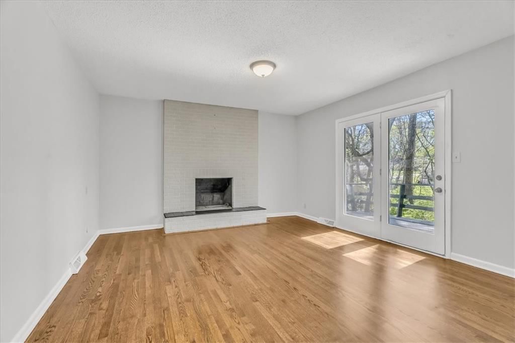 1484 Hemlock Drive — photo 10