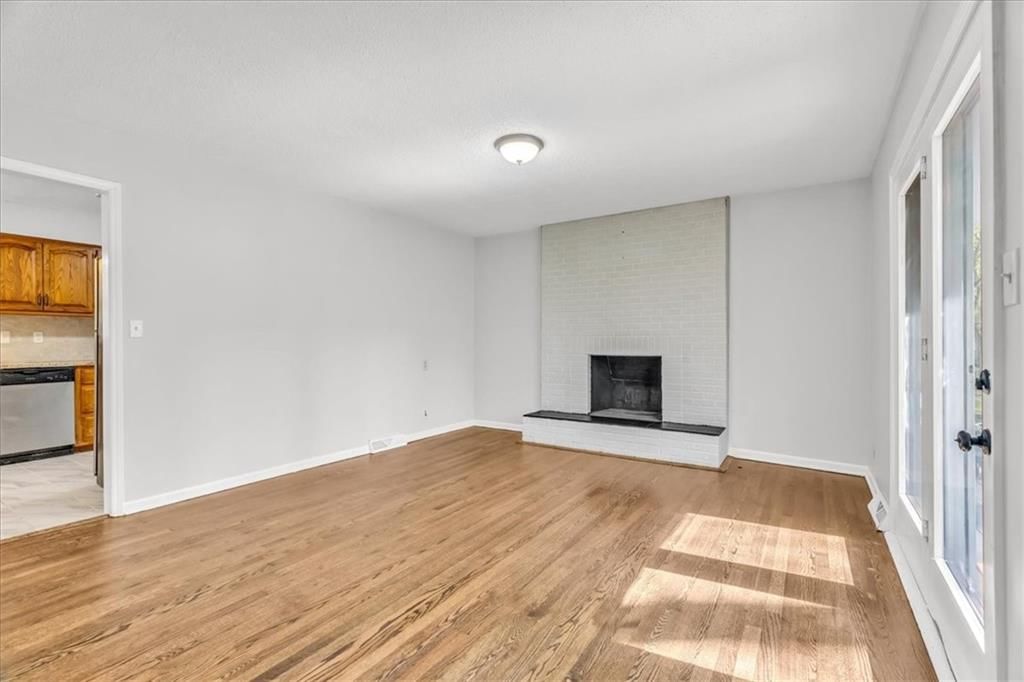 1484 Hemlock Drive — photo 11