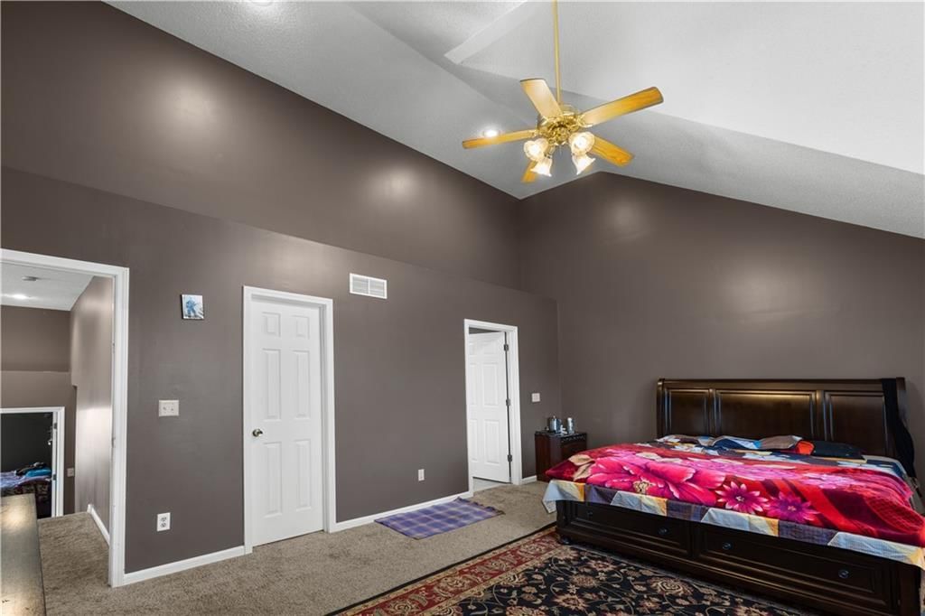 21709 W 53rd Terrace — photo 13