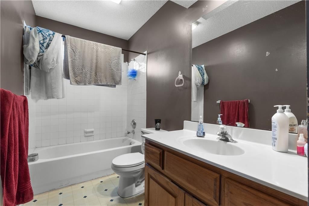 21709 W 53rd Terrace — photo 19