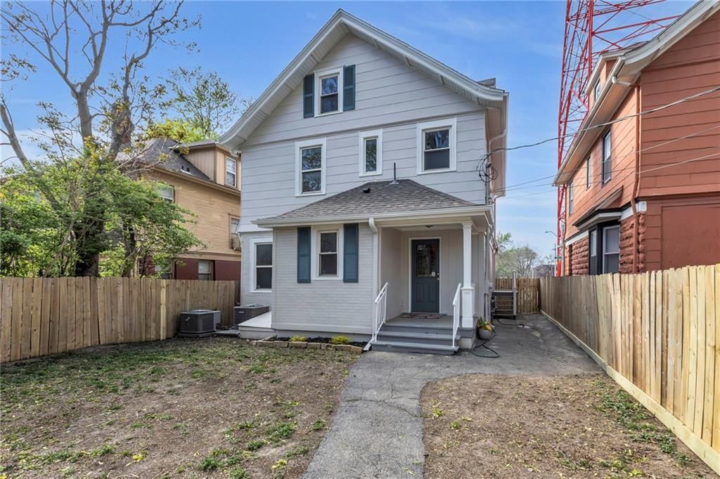 210 E 31st Street — photo 39