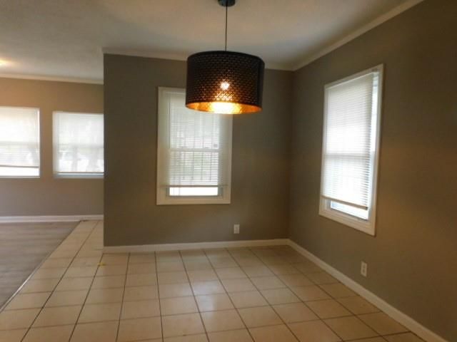 401 OAKLEY Avenue — photo 5