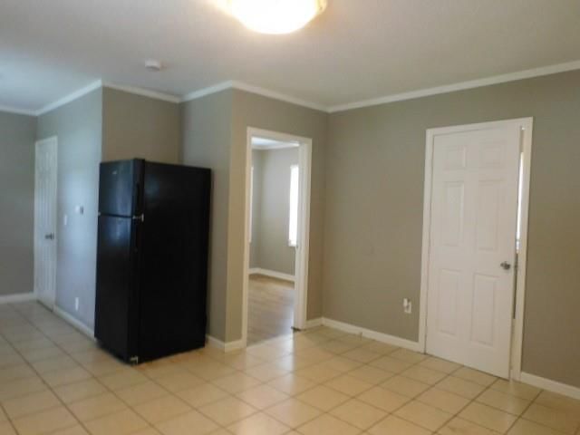 401 OAKLEY Avenue — photo 7