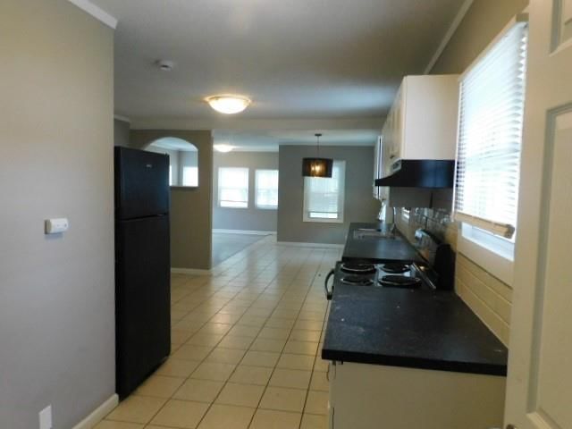 401 OAKLEY Avenue — photo 8