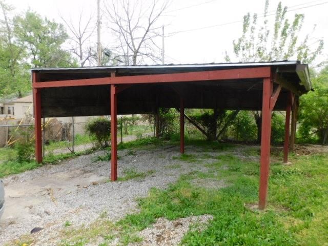 401 OAKLEY Avenue — photo 22