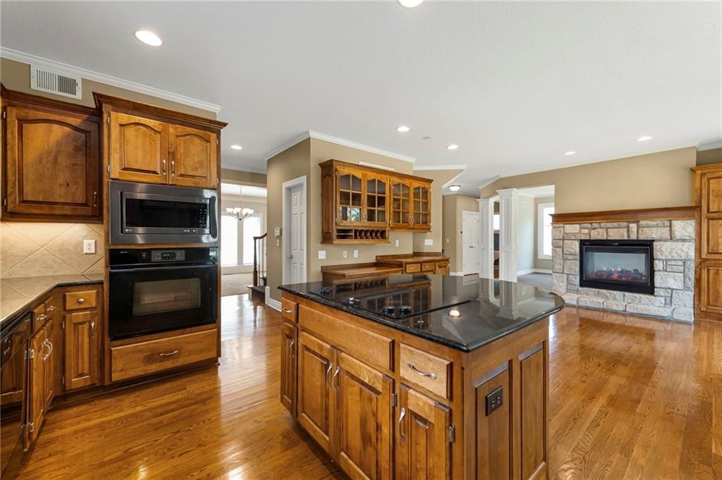 5108 W 150TH Street — photo 13