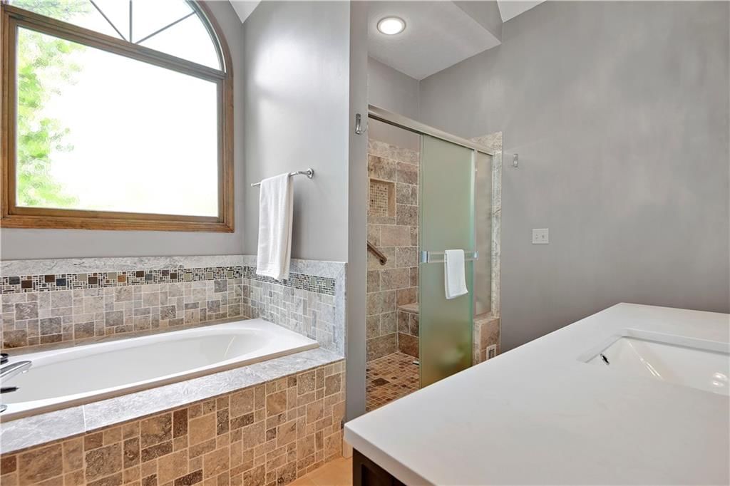 5424 W 132nd Terrace — photo 20