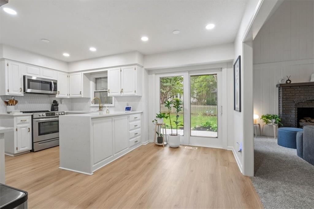 9221 W 113th Street — photo 13