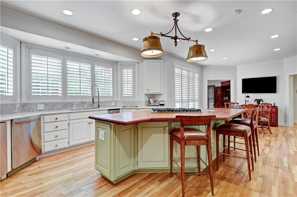 11405 Manor Street — photo 16