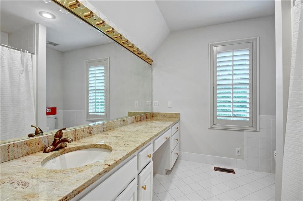 11405 Manor Street — photo 25