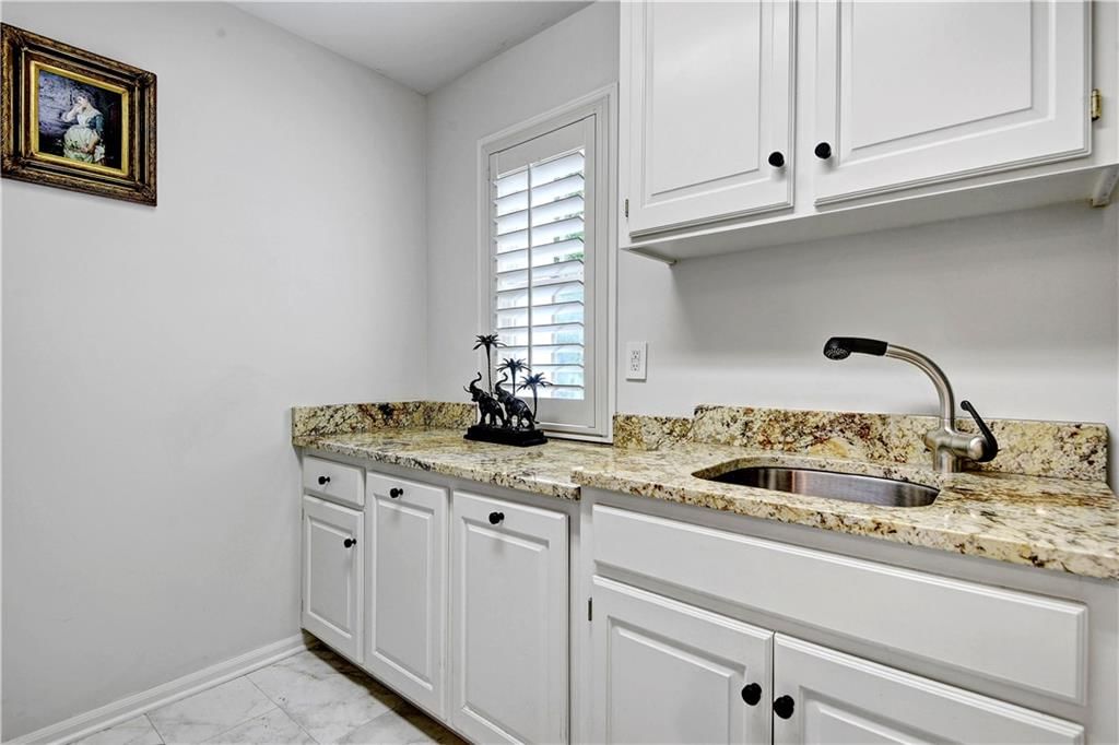 11405 Manor Street — photo 26