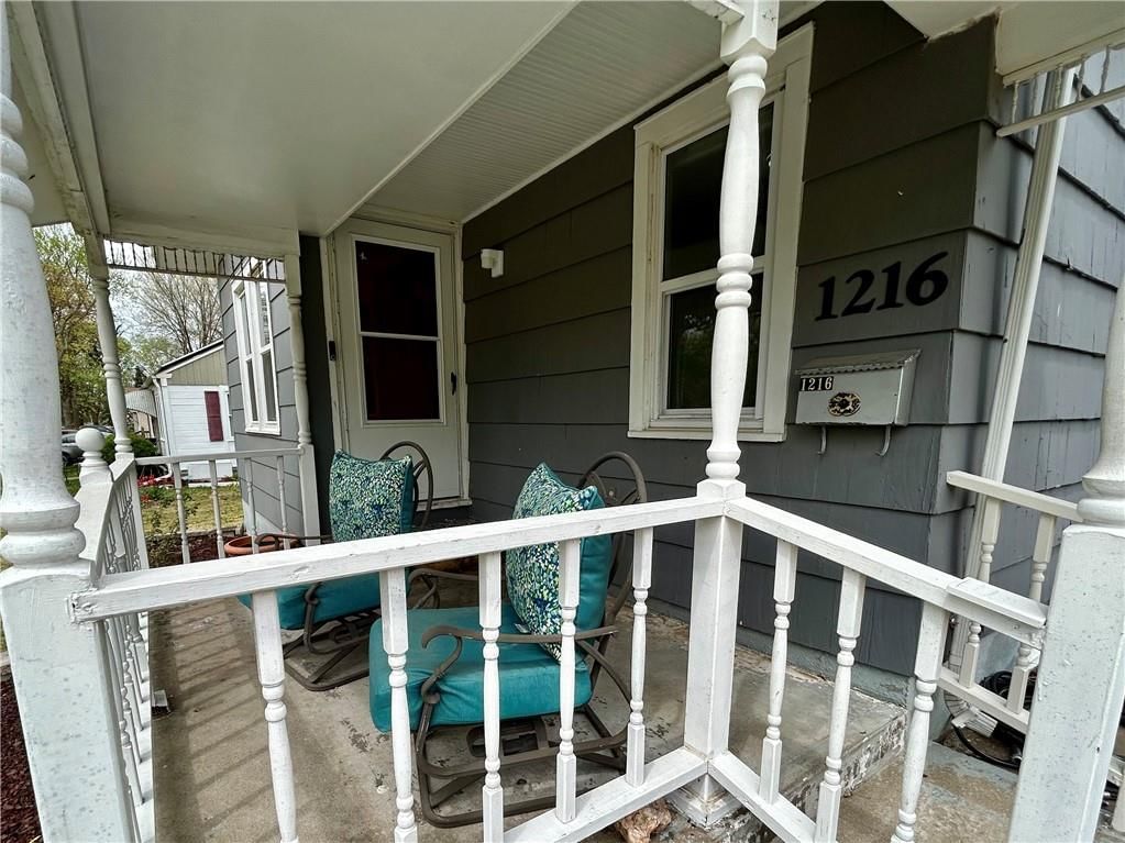 1216 Liberty Park Boulevard — photo 5