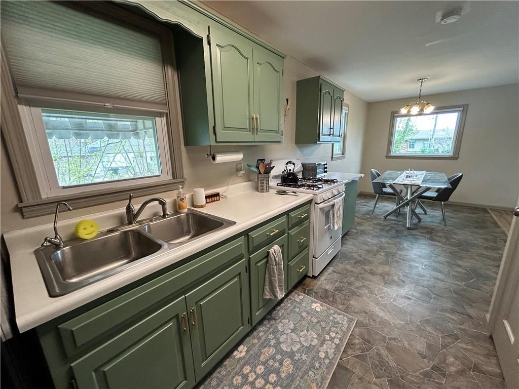 1216 Liberty Park Boulevard — photo 29