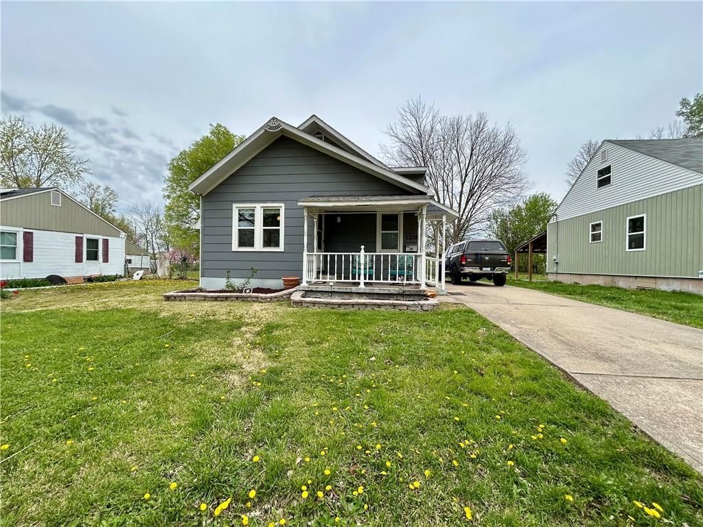 1216 Liberty Park Boulevard — photo 45