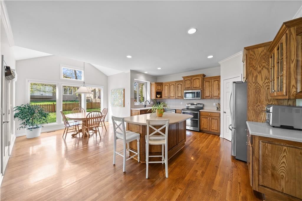 21709 W 100th Street — photo 8