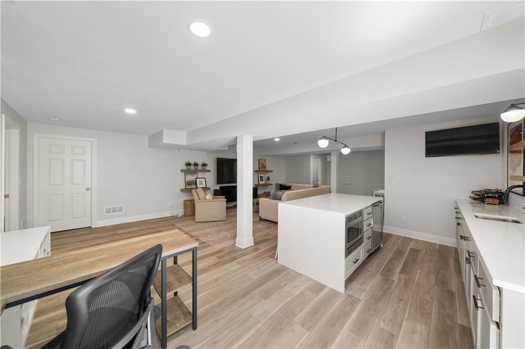 21709 W 100th Street — photo 25