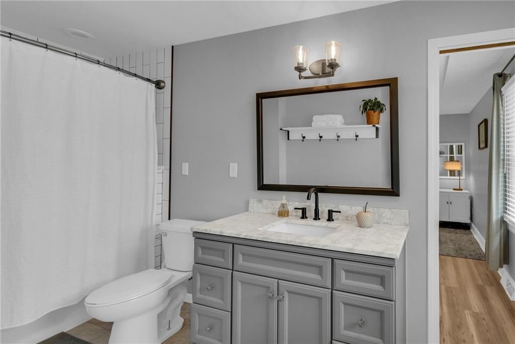 100 S Woodson Drive — photo 22