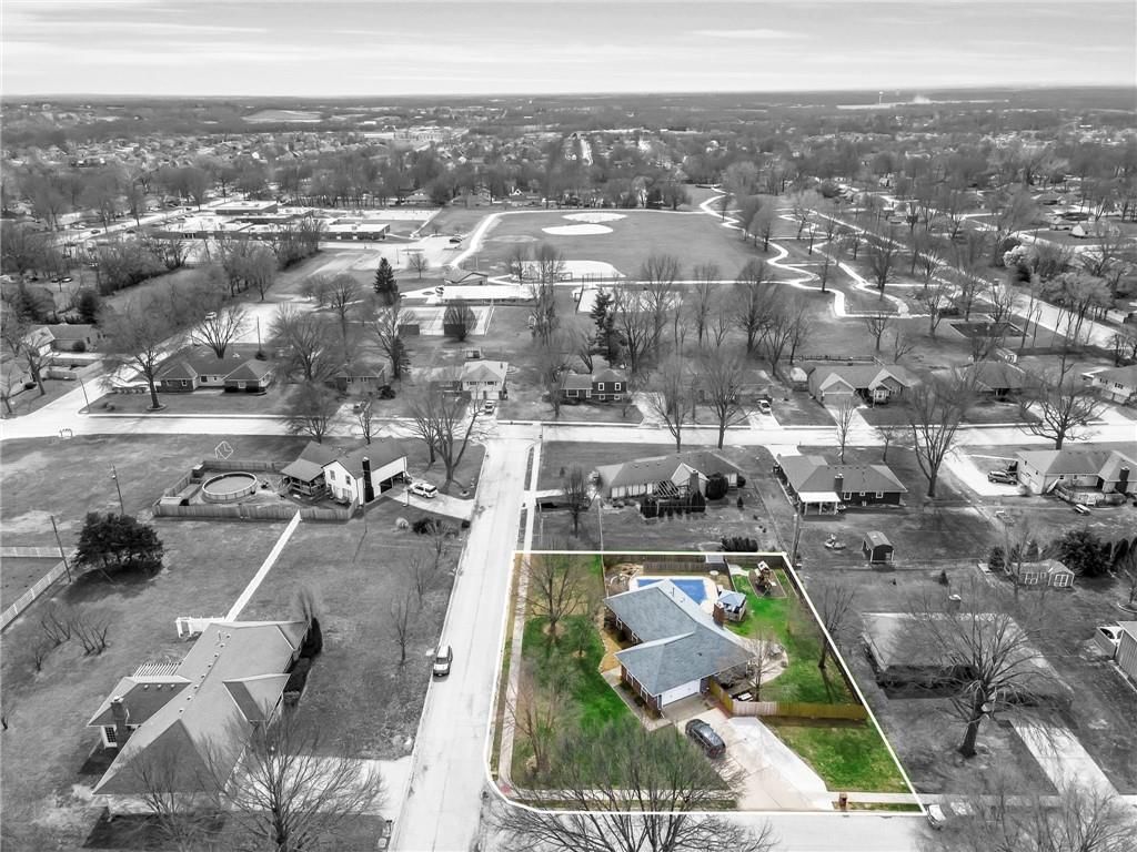 100 S Woodson Drive — photo 58