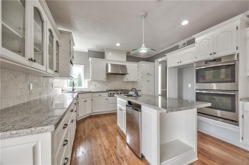 21009 W 81st Terrace — photo 9