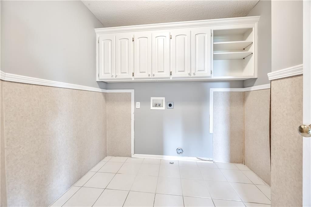 21009 W 81st Terrace — photo 27