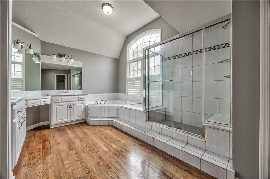 21009 W 81st Terrace — photo 33