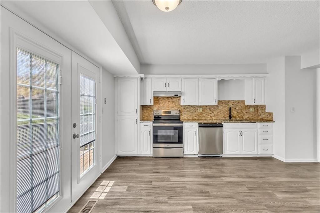 10705 NW 58th Street — photo 12