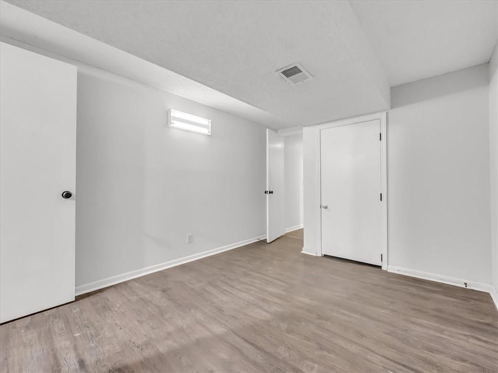 1310 Baltimore Street — photo 8