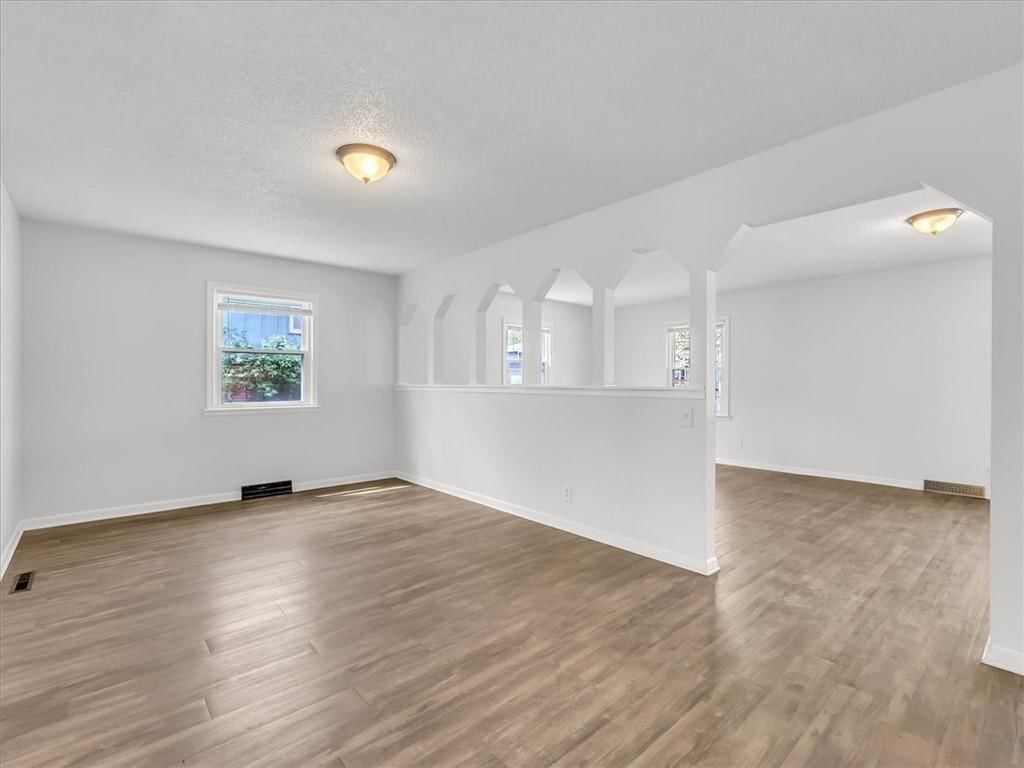 1310 Baltimore Street — photo 16