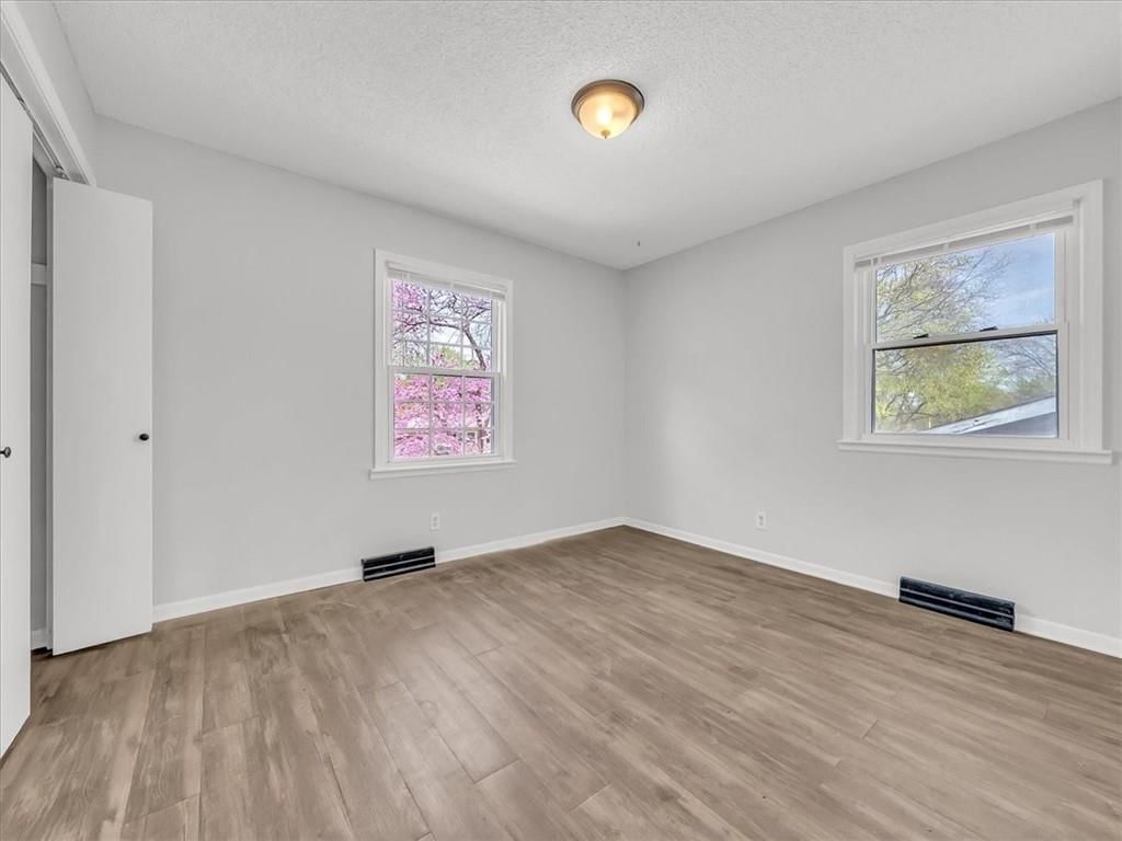 1310 Baltimore Street — photo 23