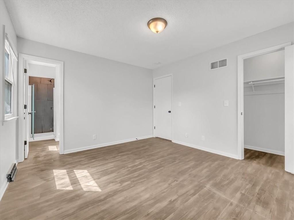 1310 Baltimore Street — photo 25
