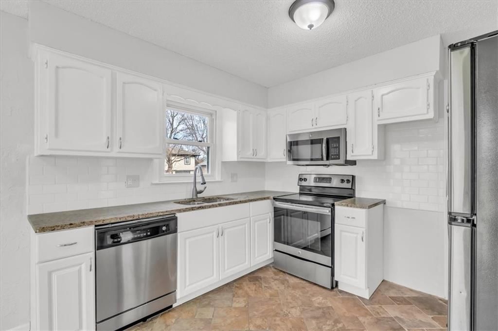 7803 N Garfield Avenue — photo 13