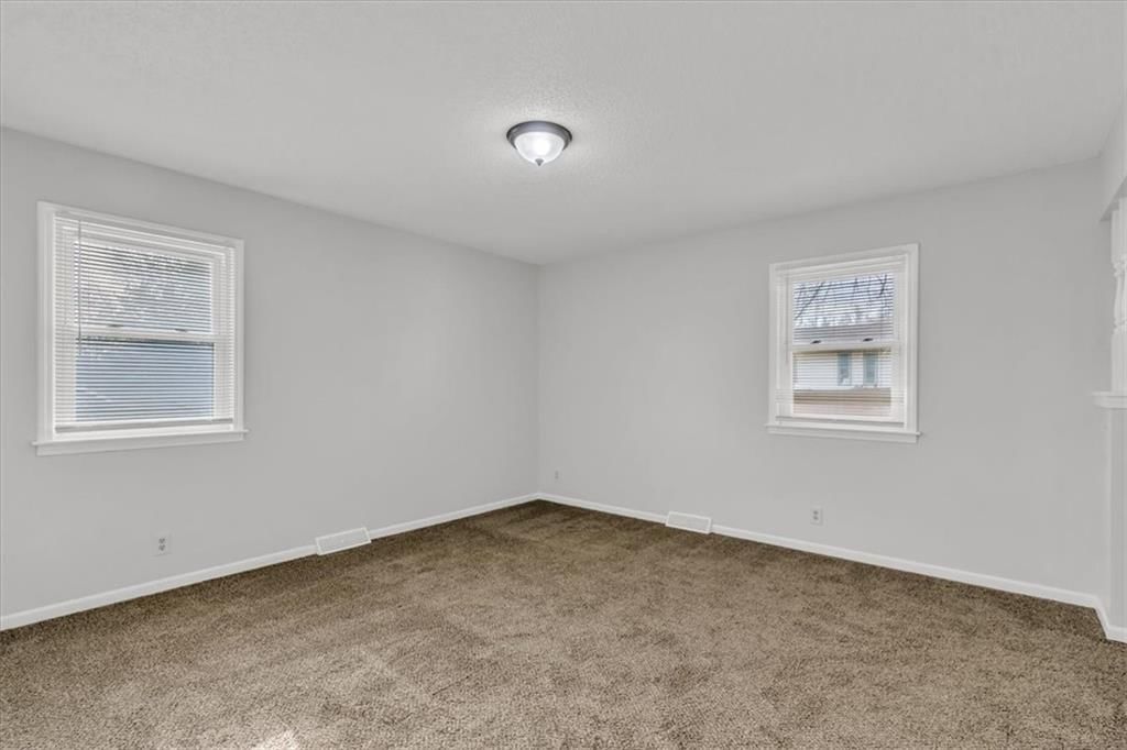 7803 N Garfield Avenue — photo 20