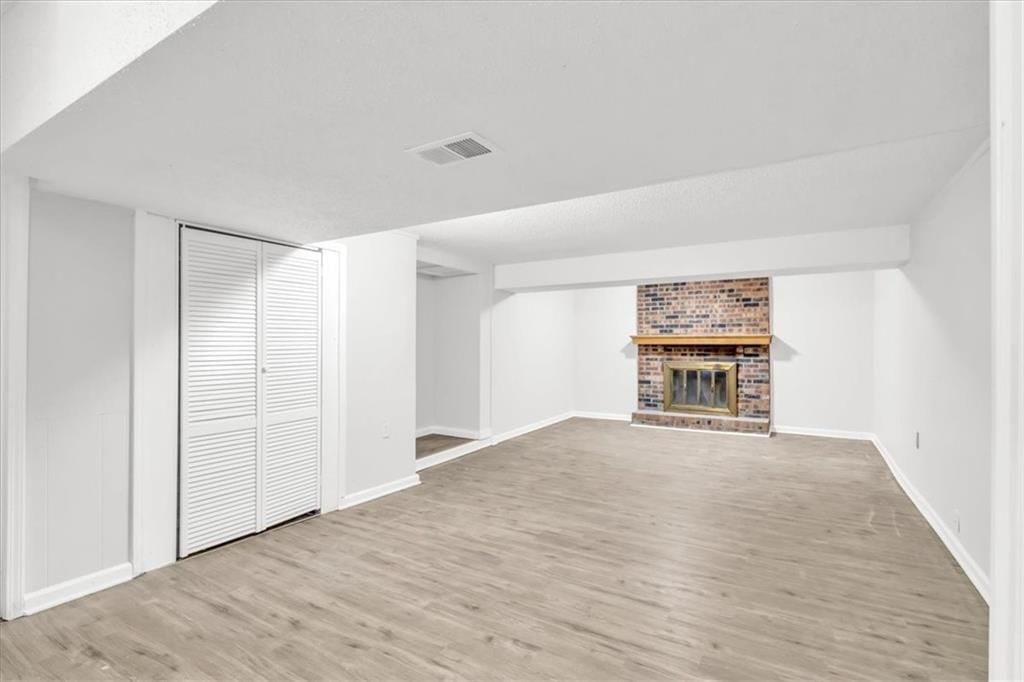 7803 N Garfield Avenue — photo 25
