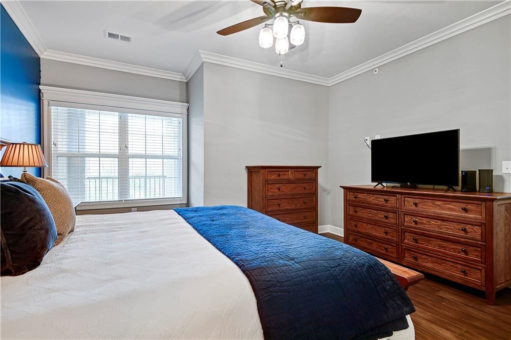 16001 Granada Street — photo 16
