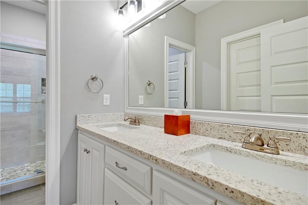 16001 Granada Street — photo 18